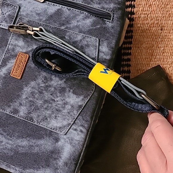 Montana West Wrangler denim sherpa tote with handles and optional strap. NWT - Picture 8 of 16